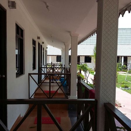 Rasa Senang Villa -Islam Guest Only Pantai Cenang  Exterior foto
